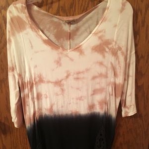 GIMMICKS BY BKE DIP-DYED SHIRT!